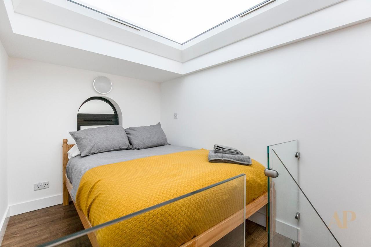 Split Level Studio Apartment In Camden London Exterior photo